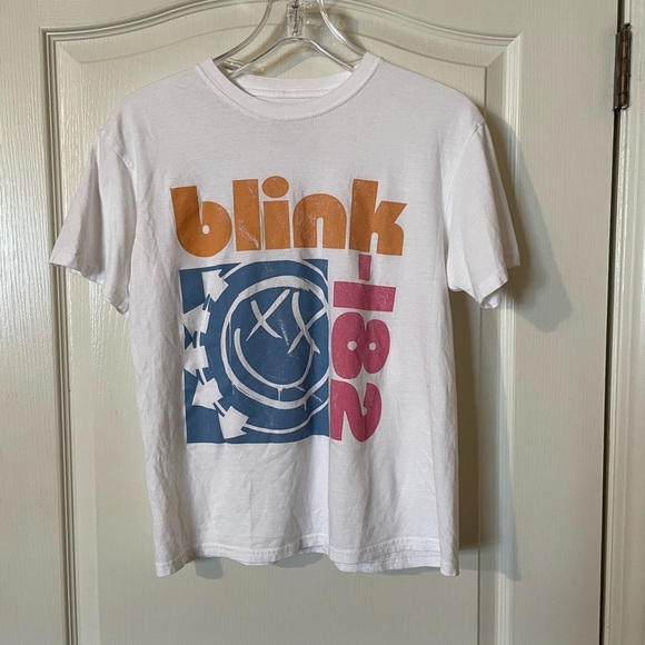 Blink 182 Rock Band Graphic Print White Tee T-Shirt Top Size S 100% Cotton - Picture 4 of 5